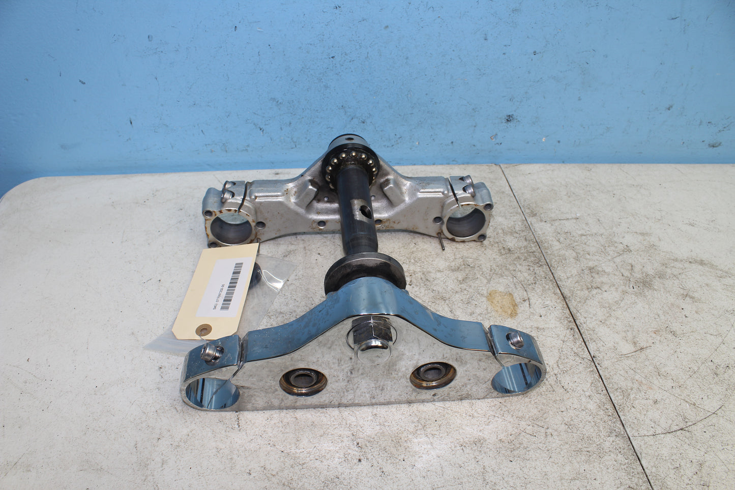 02-09 Yamaha V Star 1100 Silverado OEM Triple Tree Fork Clamp