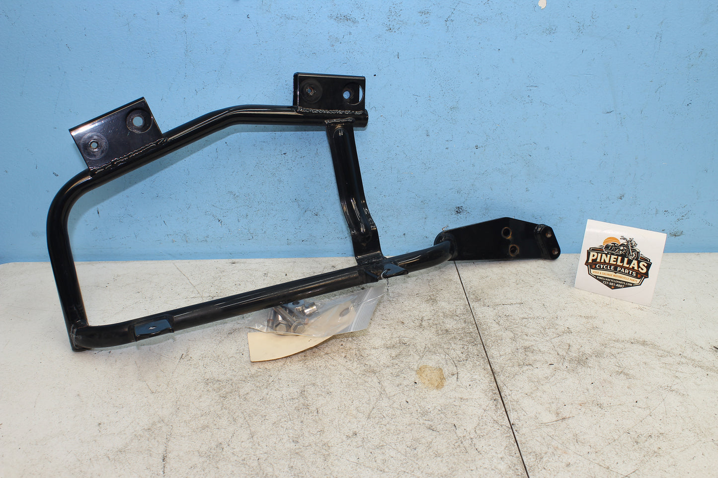 02-09 Yamaha V Star 1100 Silverado Right Saddlebag Mount Bracket