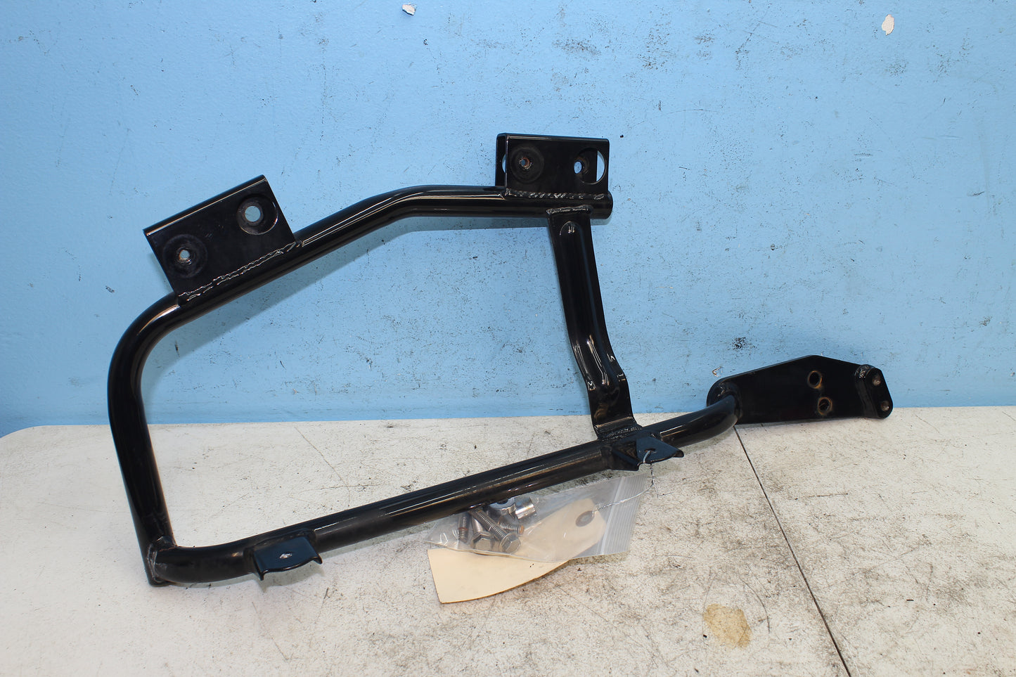 02-09 Yamaha V Star 1100 Silverado Right Saddlebag Mount Bracket