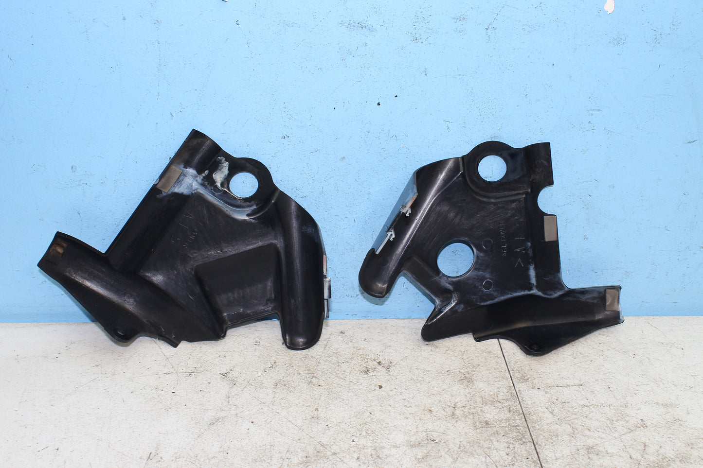 02-09 Yamaha V Star 1100 Silverado OEM Frame Neck Covers Bezel