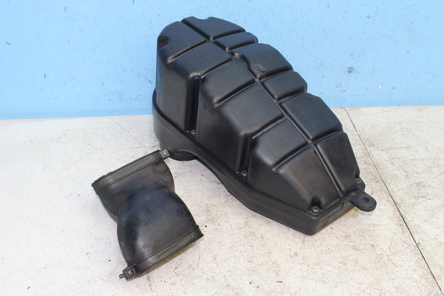 02-09 Yamaha V Star 1100 Silverado OEM Air Box Intake Assembly