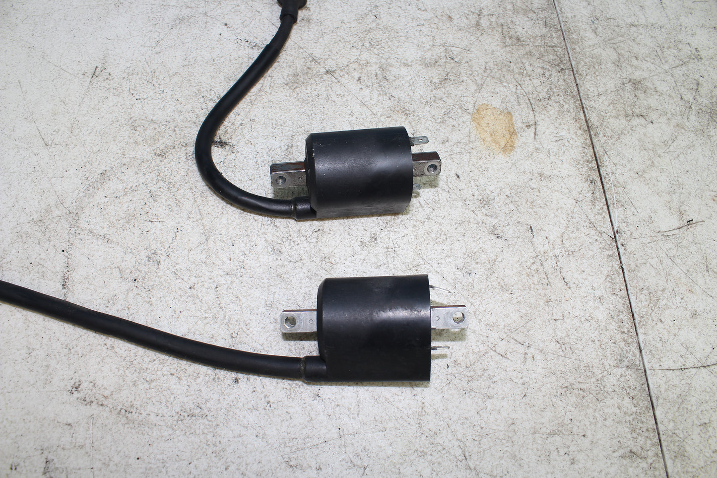 02-09 Yamaha V Star 1100 Silverado OEM Coil packs (Pair) *DMG WIRE*
