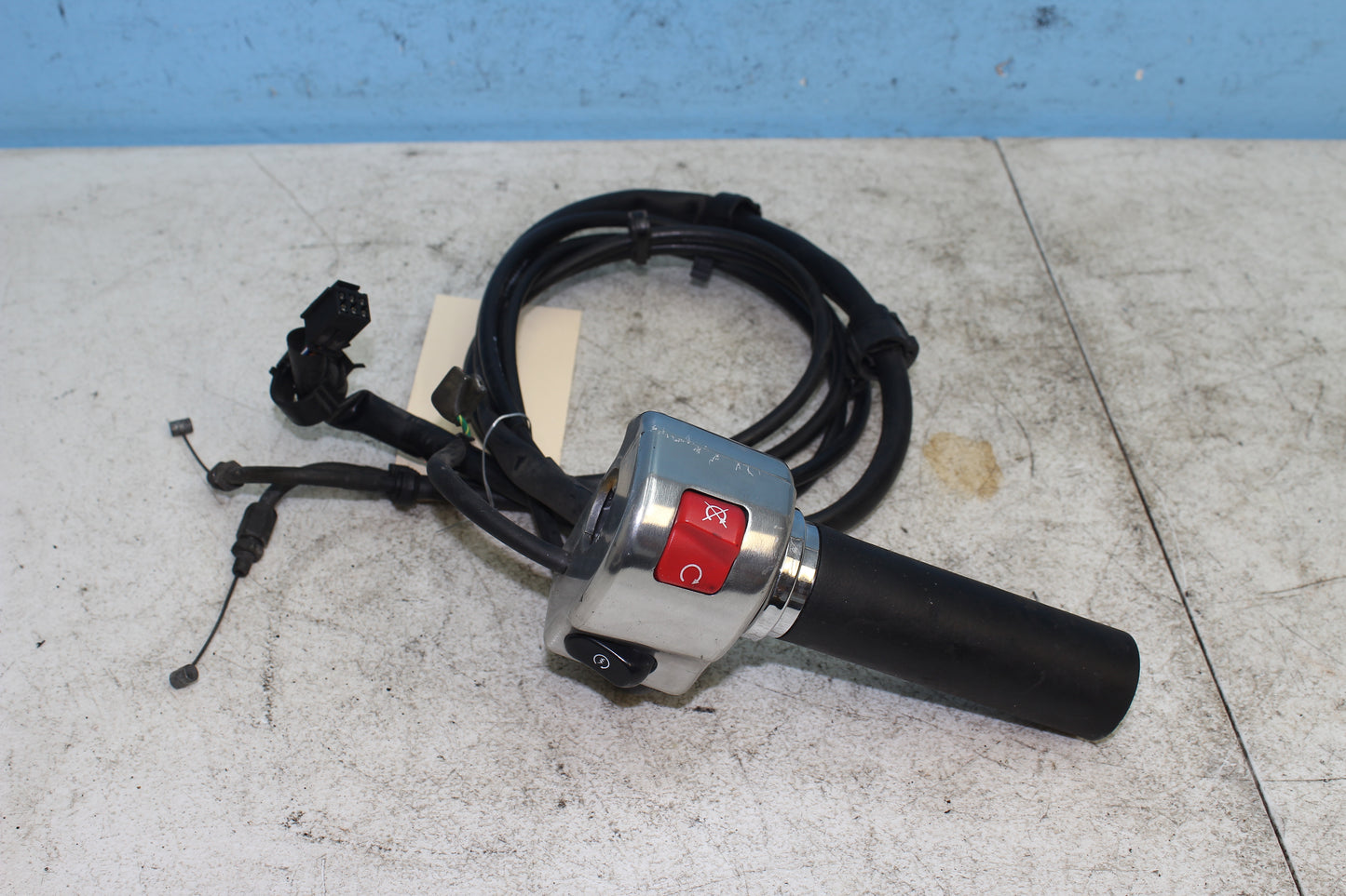 02-09 Yamaha V Star 1100 Silverado Right Hand Start Kill Switch Throttle Cable