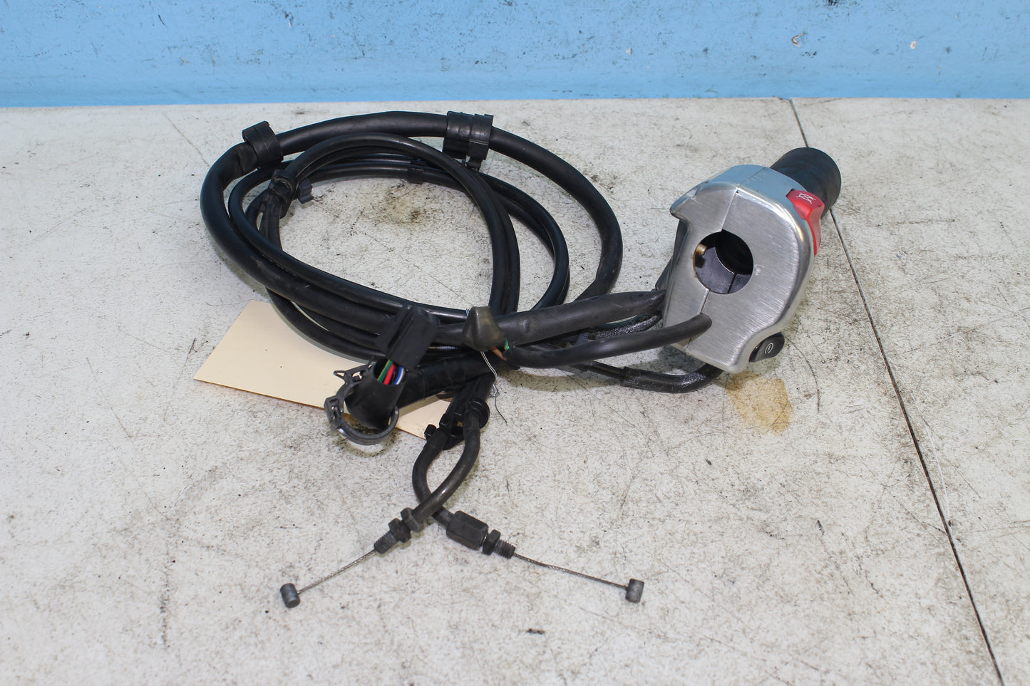 02-09 Yamaha V Star 1100 Silverado Right Hand Start Kill Switch Throttle Cable