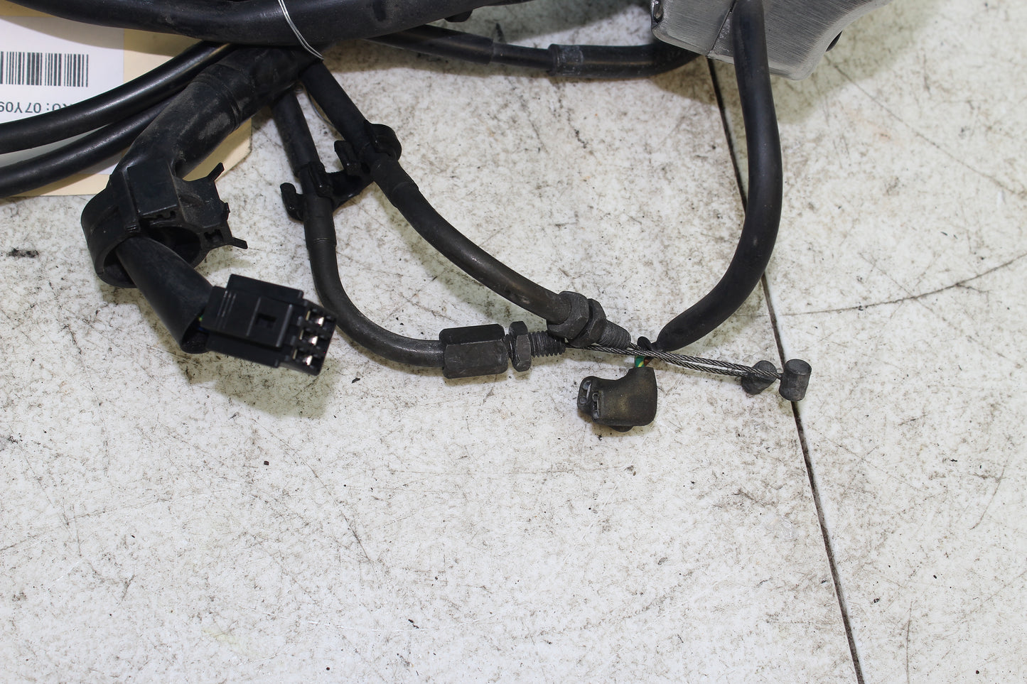 02-09 Yamaha V Star 1100 Silverado Right Hand Start Kill Switch Throttle Cable