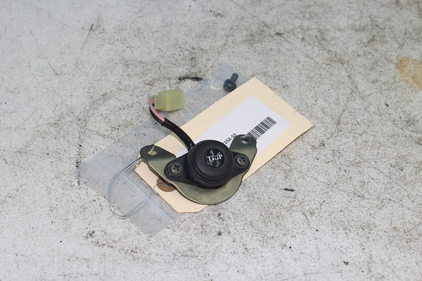 02-09 Yamaha V Star 1100 Silverado OEM Trip Rest Button 4NK-8358J-00-00