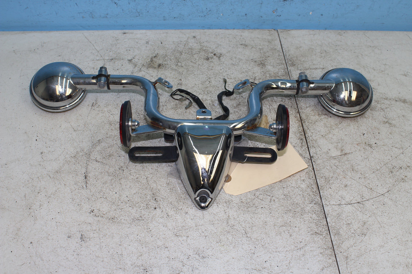 02-09 Yamaha V Star 1100 Silverado OEM Rear Turn Signals Lincense Plate Mount