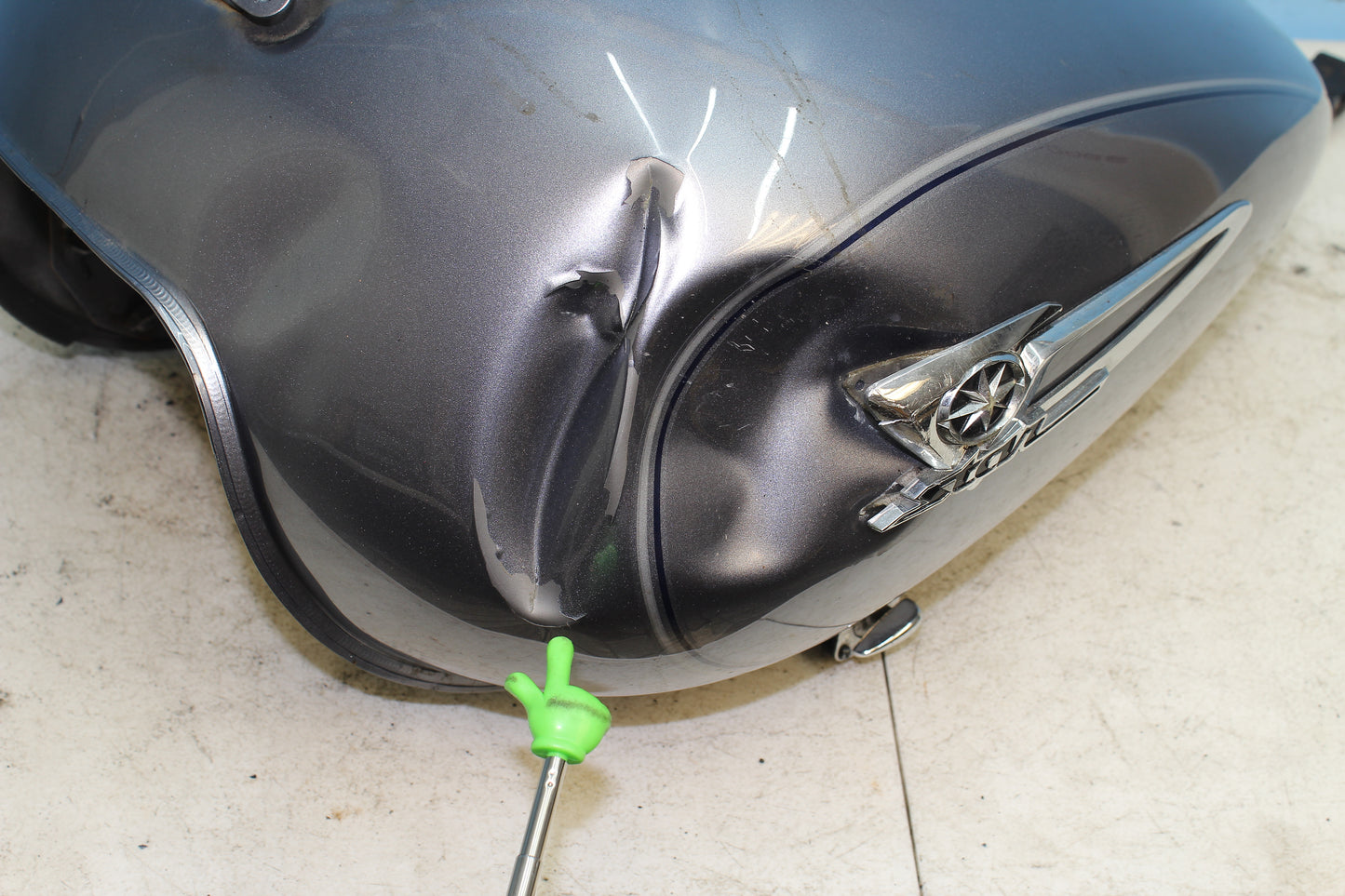 02-09 Yamaha V Star 1100 Silverado OEM Gas Fuel Tank *NO KEY FOR CAP* *DMG*