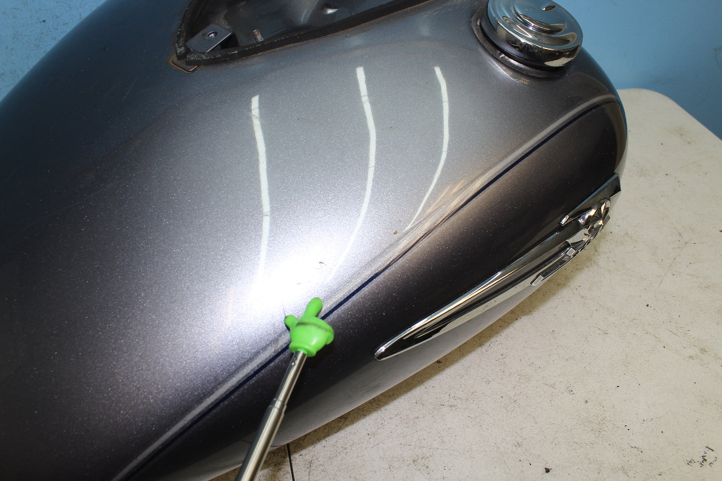 02-09 Yamaha V Star 1100 Silverado OEM Gas Fuel Tank *NO KEY FOR CAP* *DMG*