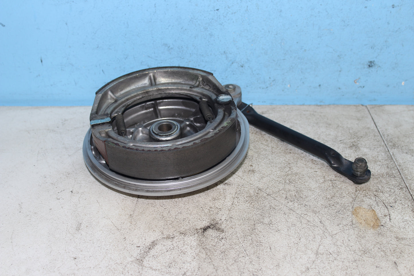 01-04 Suzuki Intruder Volusia VL800 OEM Rear Brake Drum Shoes