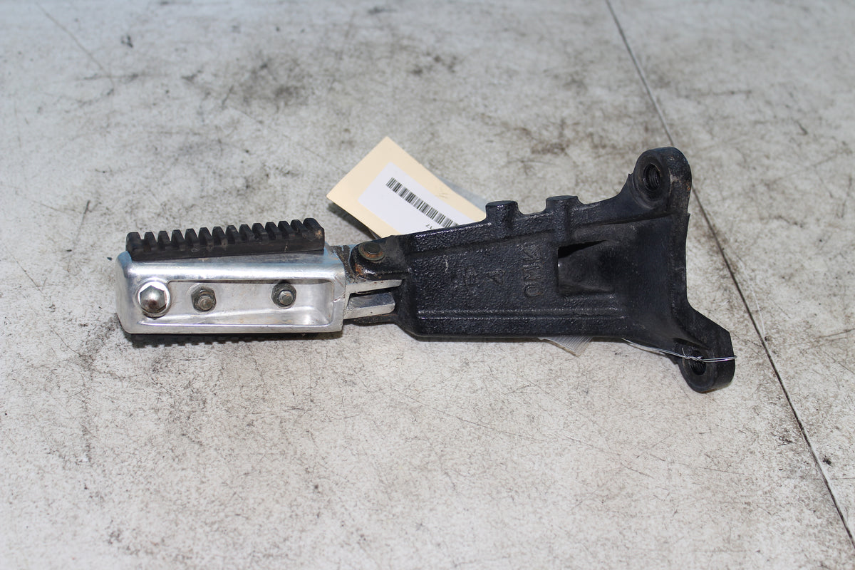 01-04 Suzuki Intruder Volusia VL800 OEM Left Front Foot Peg Rest w/ Bracket
