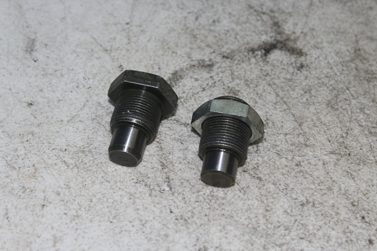 01-04 Suzuki Intruder Volusia VL800 OEM Swingarm Bolts Swing Arm Pivot