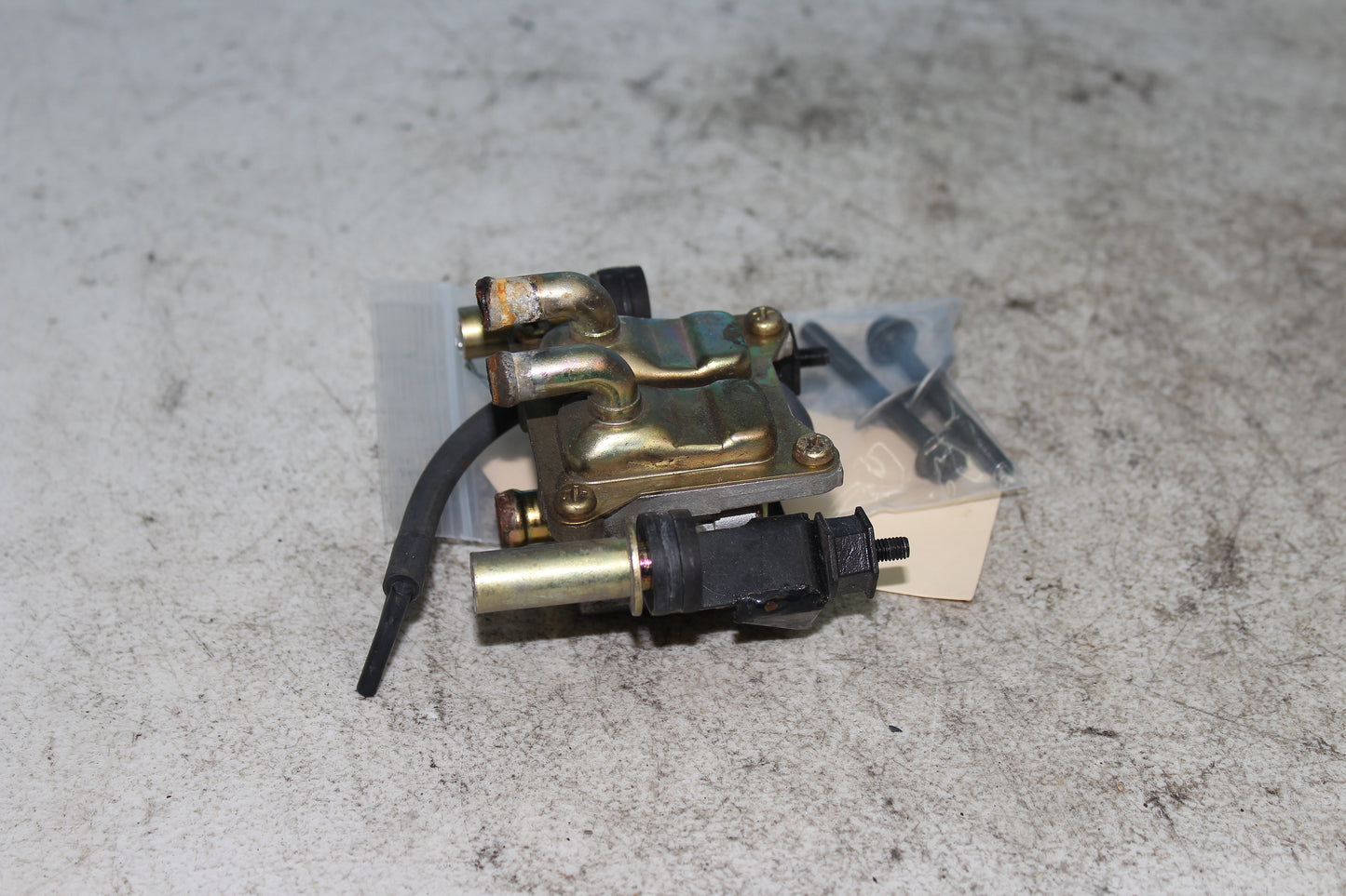 01-04 Suzuki Intruder Volusia VL800 OEM Air Valve Intake Solenoid Vacuum