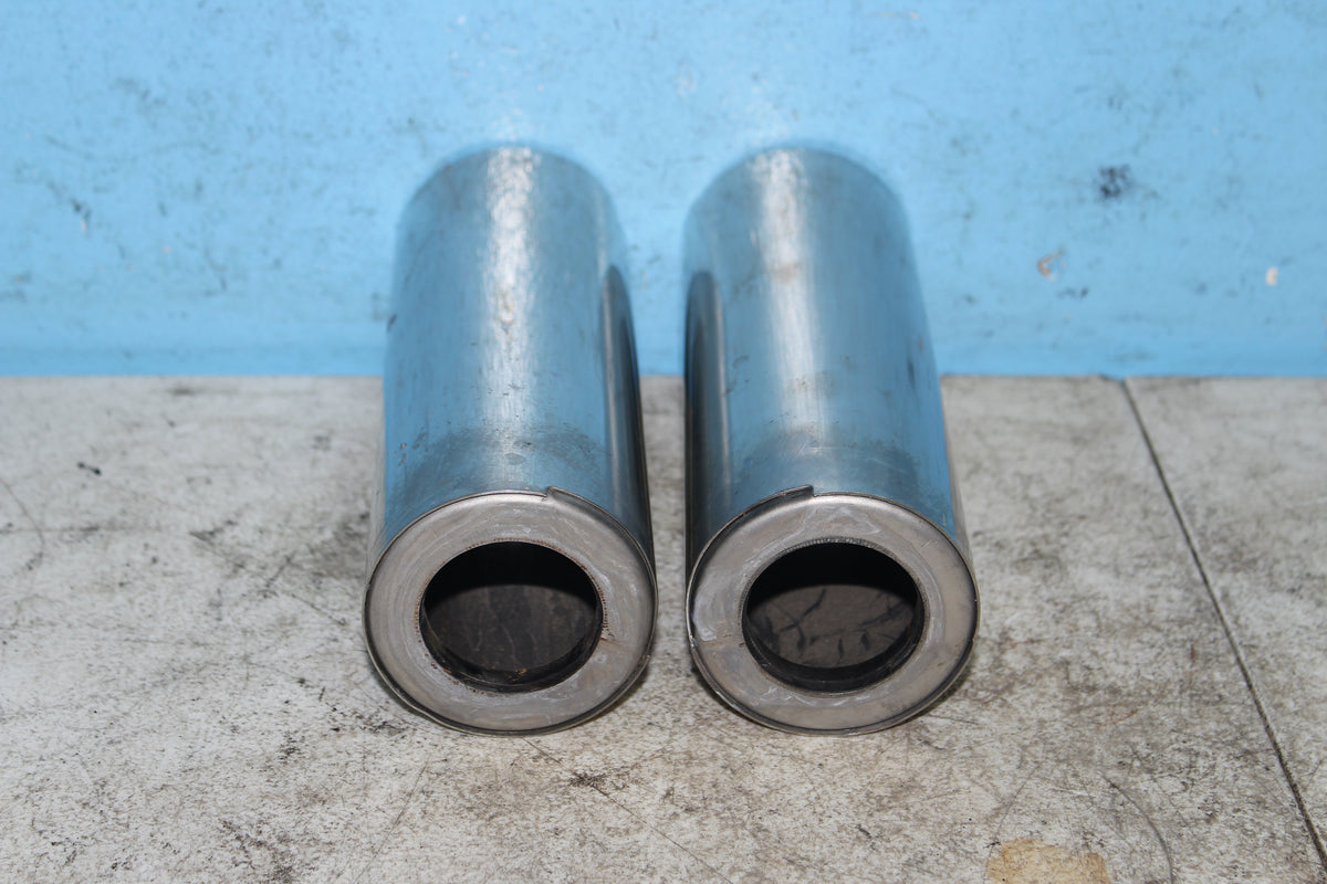 01-04 Suzuki Intruder Volusia VL800 OEM Fork Tube Covers Left Right