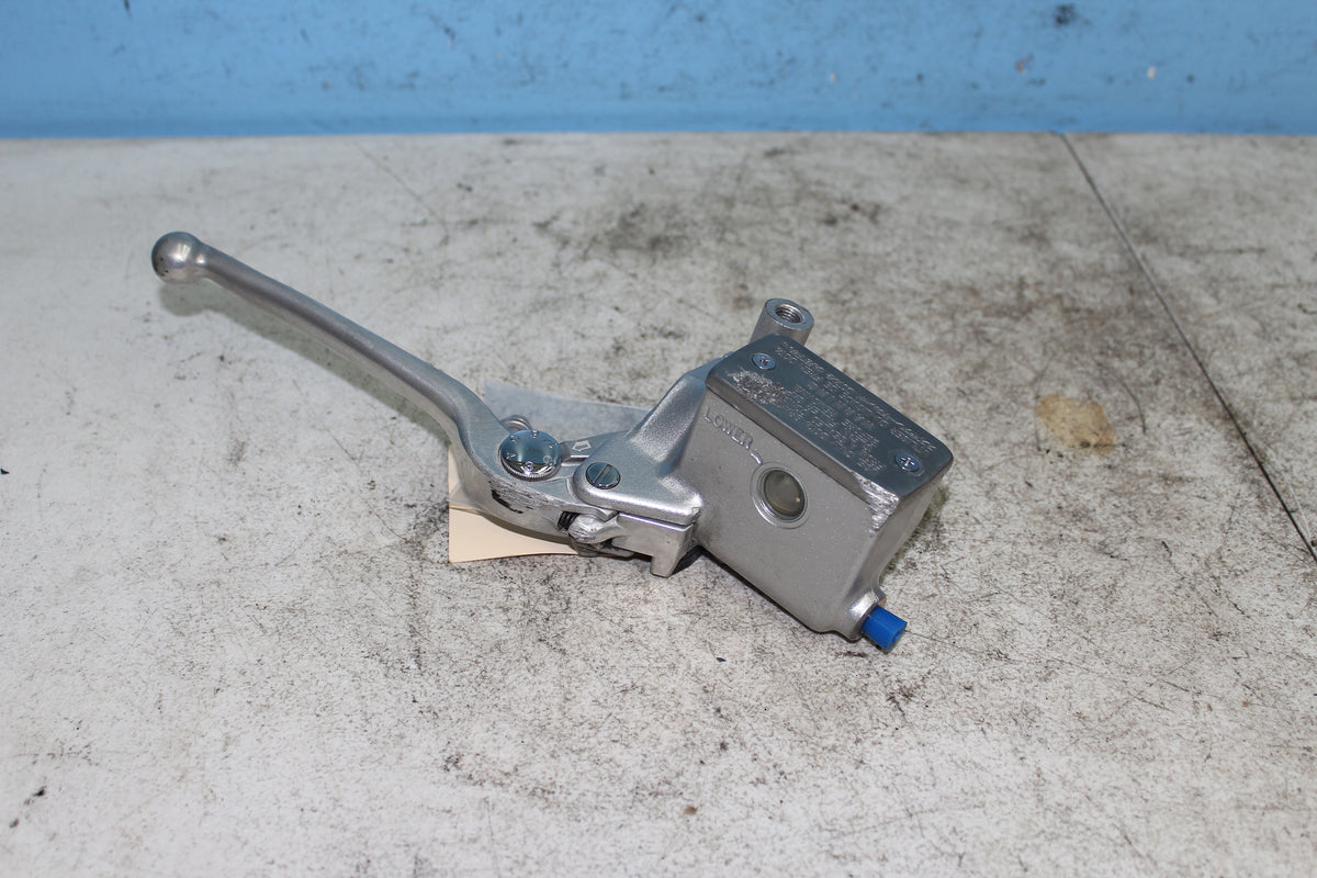 01-04 Suzuki Intruder Volusia VL800 OEM Front Brake Master Cylinder Lever *DMG*