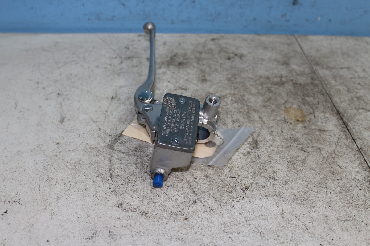 01-04 Suzuki Intruder Volusia VL800 OEM Front Brake Master Cylinder Lever *DMG*