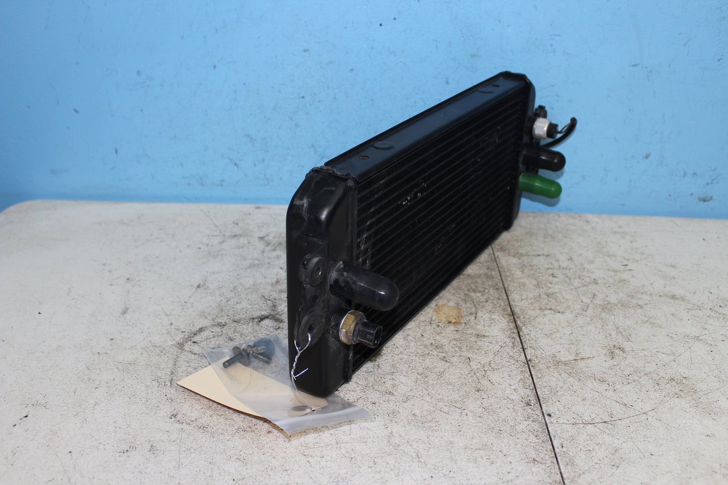 01-04 Suzuki Intruder Volusia VL800 OEM Radiator Engine Motor Coolant