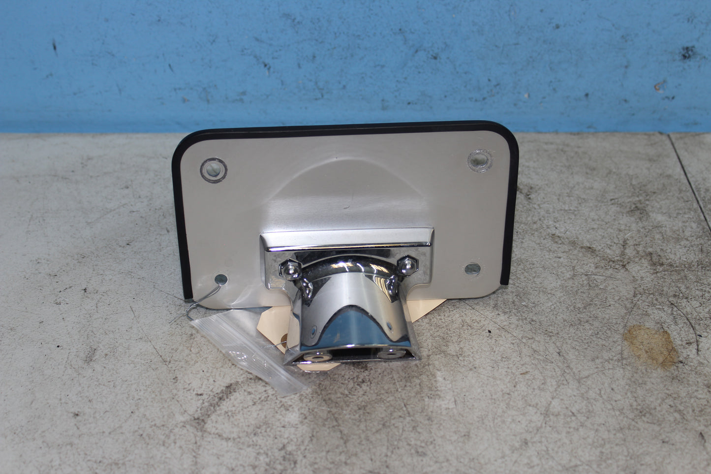 01-04 Suzuki Intruder Volusia VL800 OEM License Plate Tag Mount Bracket