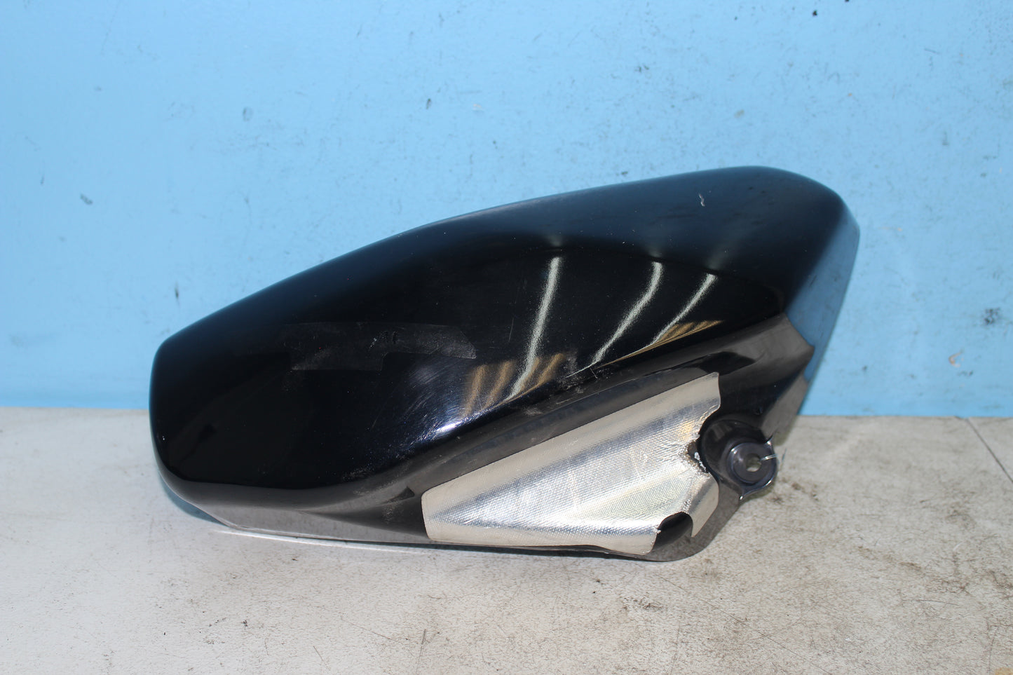 01-04 Suzuki Intruder Volusia VL800 OEM Right Frame Cover Fairing Trim