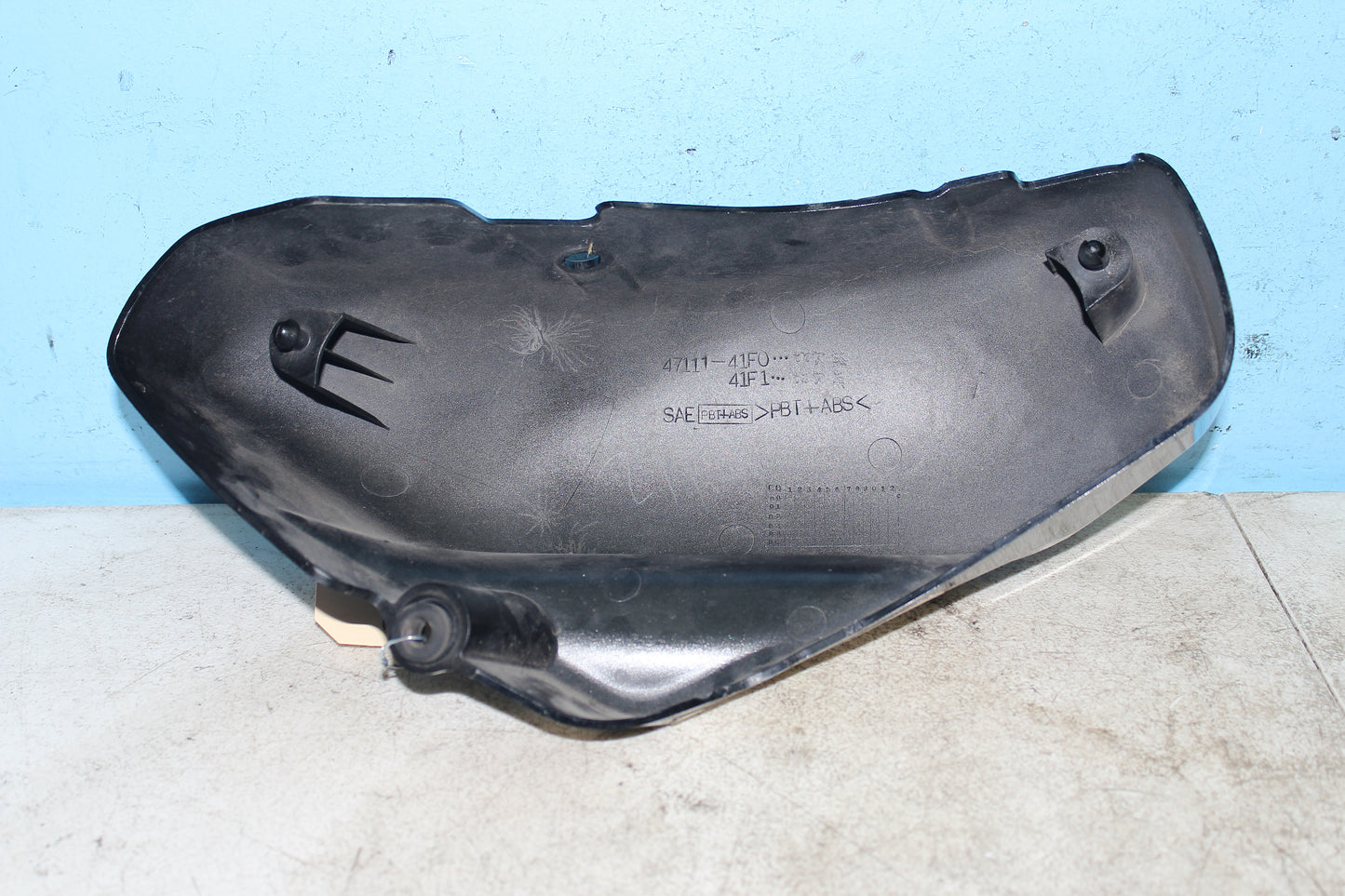 01-04 Suzuki Intruder Volusia VL800 OEM Right Frame Cover Fairing Trim