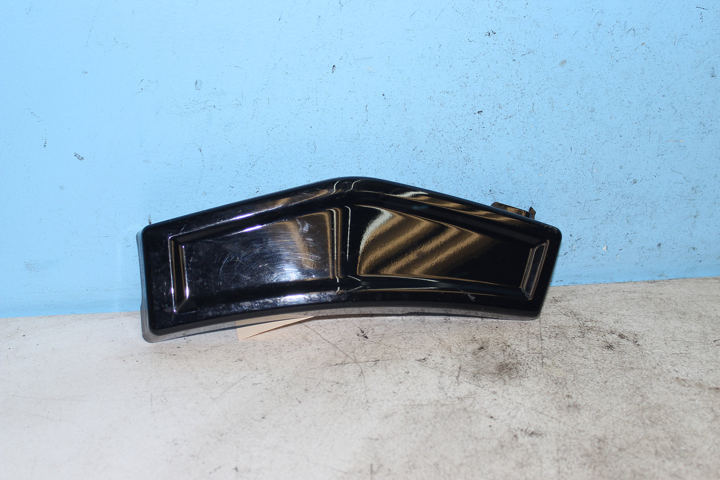 01-04 Suzuki Intruder Volusia VL800 Left Side Cover Rear Frame *DMG* 47241-41F00