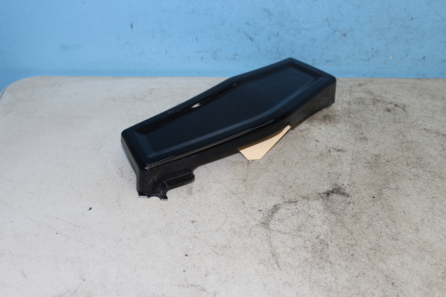 01-04 Suzuki Intruder Volusia VL800 Left Side Cover Rear Frame *DMG* 47241-41F00