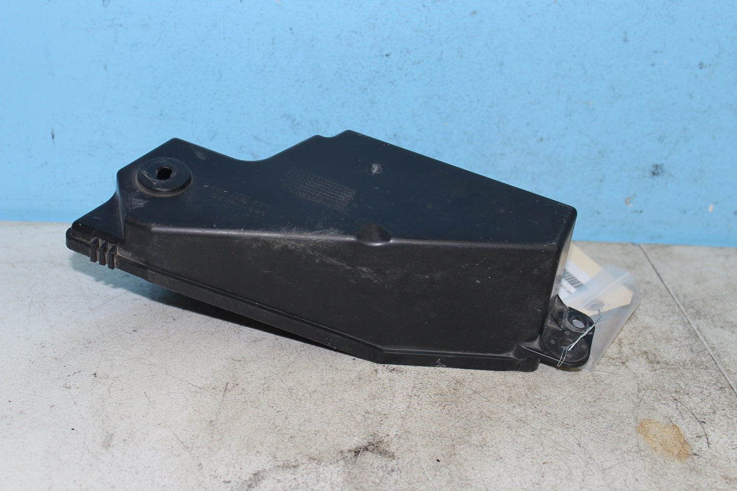 01-04 Suzuki Intruder Volusia VL800 OEM Tool Box Storage Tray Luggage