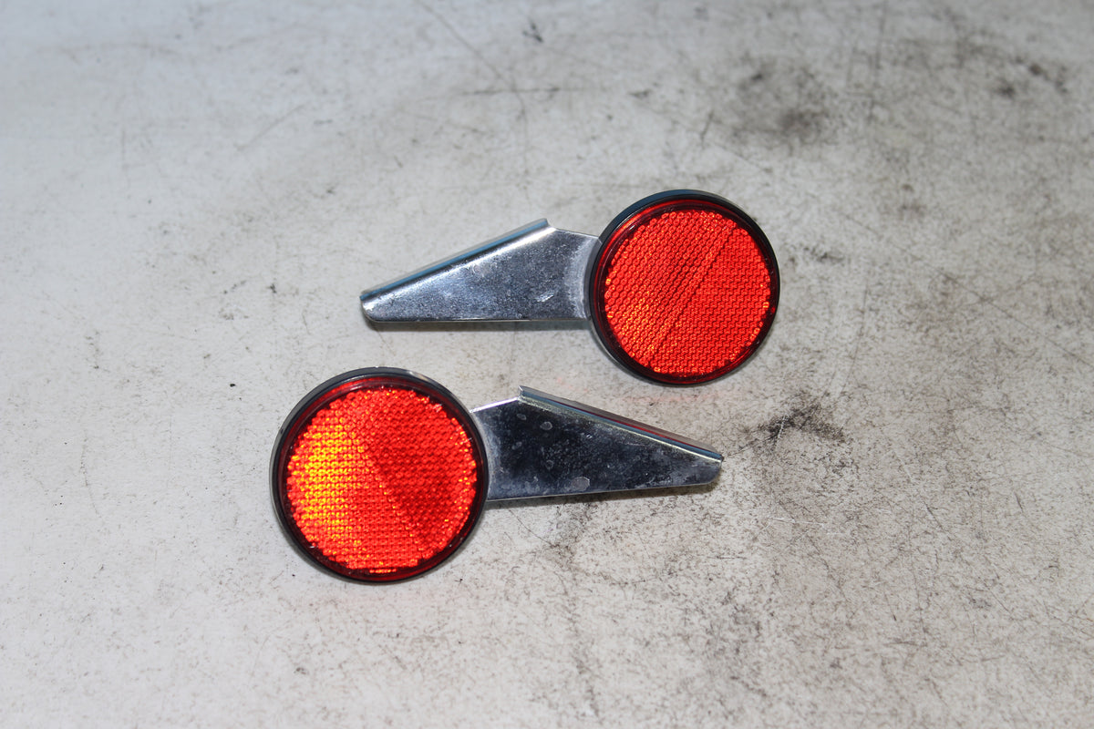 01-04 Suzuki Intruder Volusia VL800 OEM Rear Reflectors w/ Brackets Left Right