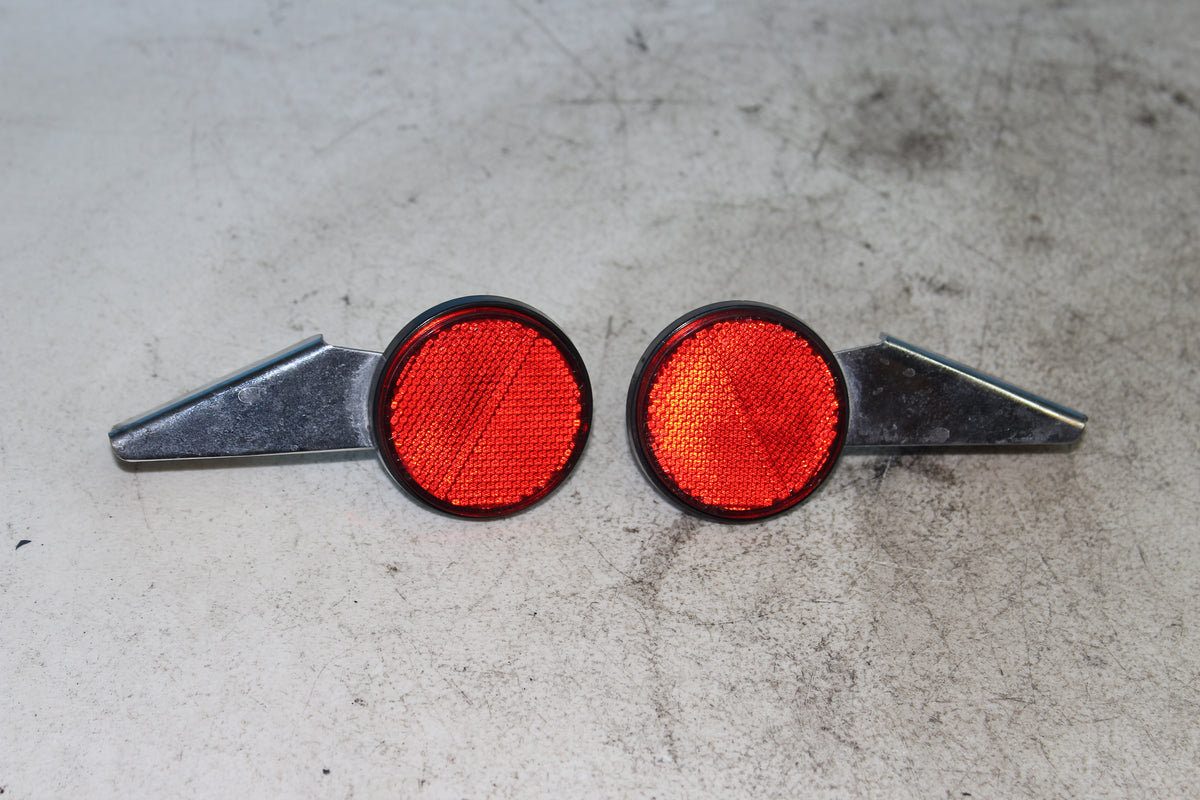 01-04 Suzuki Intruder Volusia VL800 OEM Rear Reflectors w/ Brackets Left Right