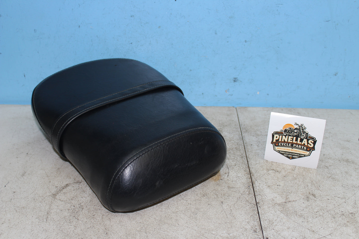 01-04 Suzuki Intruder Volusia VL800 OEM Rear Seat Back Passenger