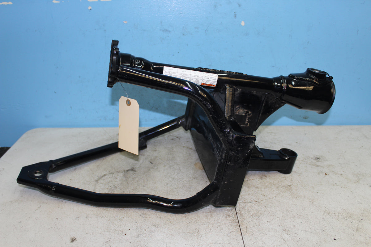 01-04 Suzuki Intruder Volusia VL800 OEM Swing arm Rear Swingarm