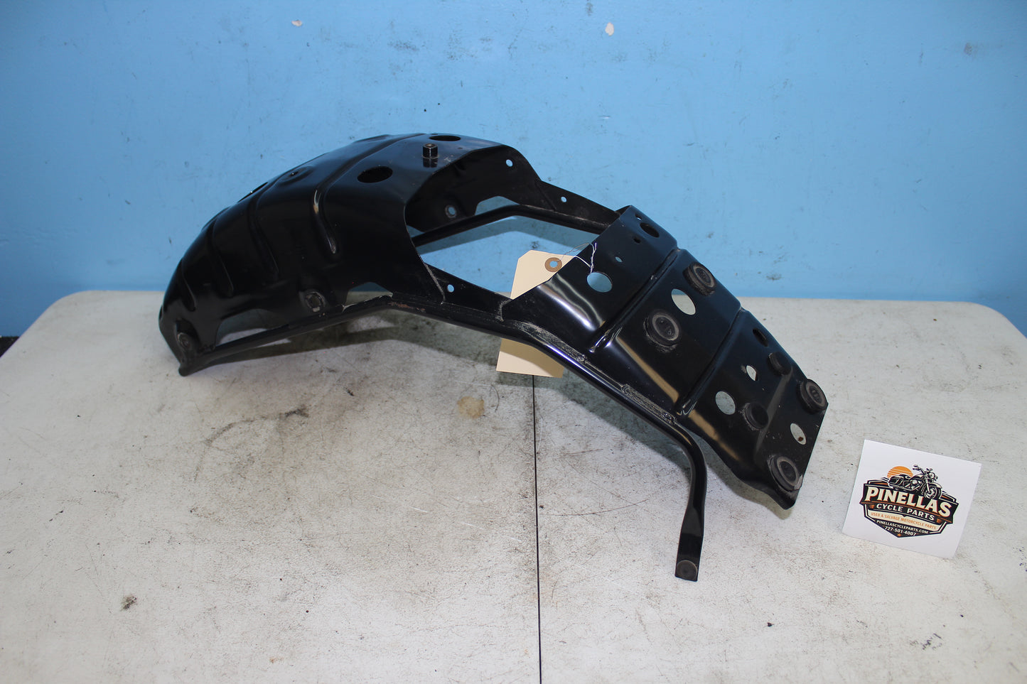 01-04 Suzuki Intruder Volusia VL800 Rear Fender Inner Liner Brace Mount Support