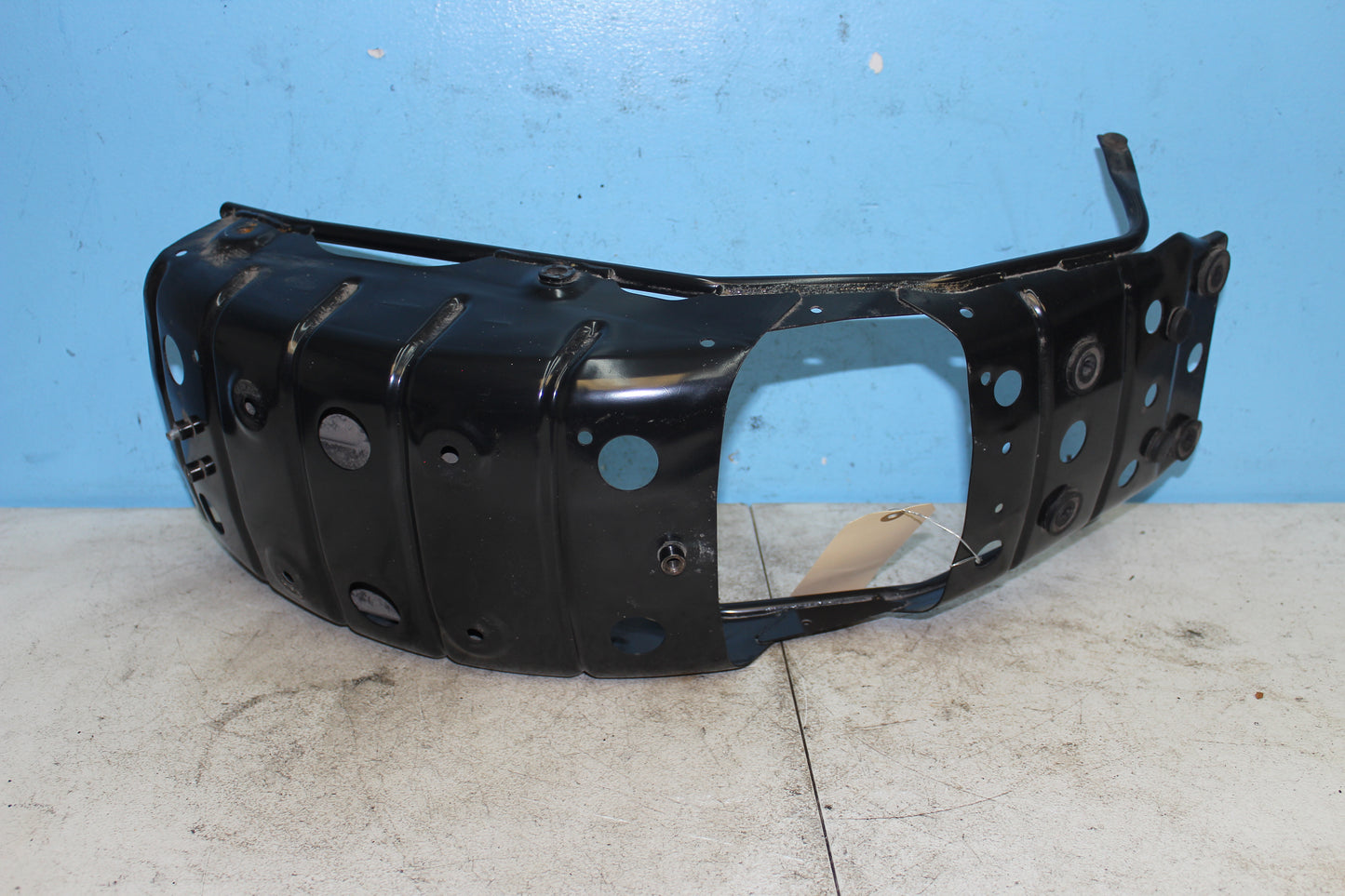01-04 Suzuki Intruder Volusia VL800 Rear Fender Inner Liner Brace Mount Support