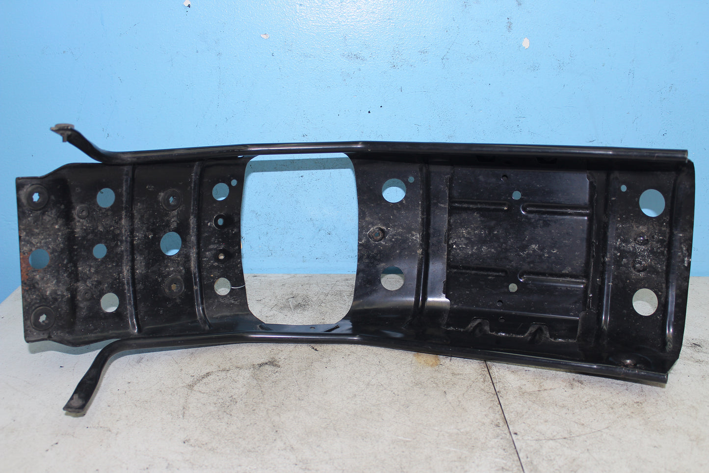 01-04 Suzuki Intruder Volusia VL800 Rear Fender Inner Liner Brace Mount Support