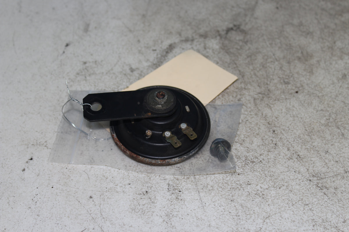 01-04 Suzuki Intruder Volusia VL800 OEM Horn 38500-41F00