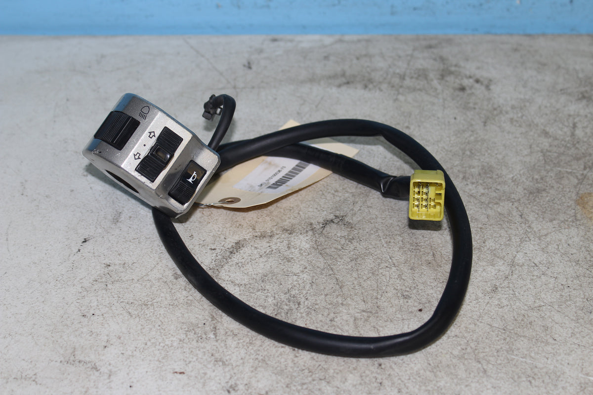 01-04 Suzuki Intruder Volusia VL800 Left Hand Control Switch Headlight Blinker