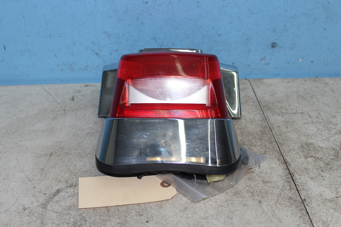01-04 Suzuki Intruder Volusia VL800 OEM Rear Tail Brake Light Stop Lamp Lens
