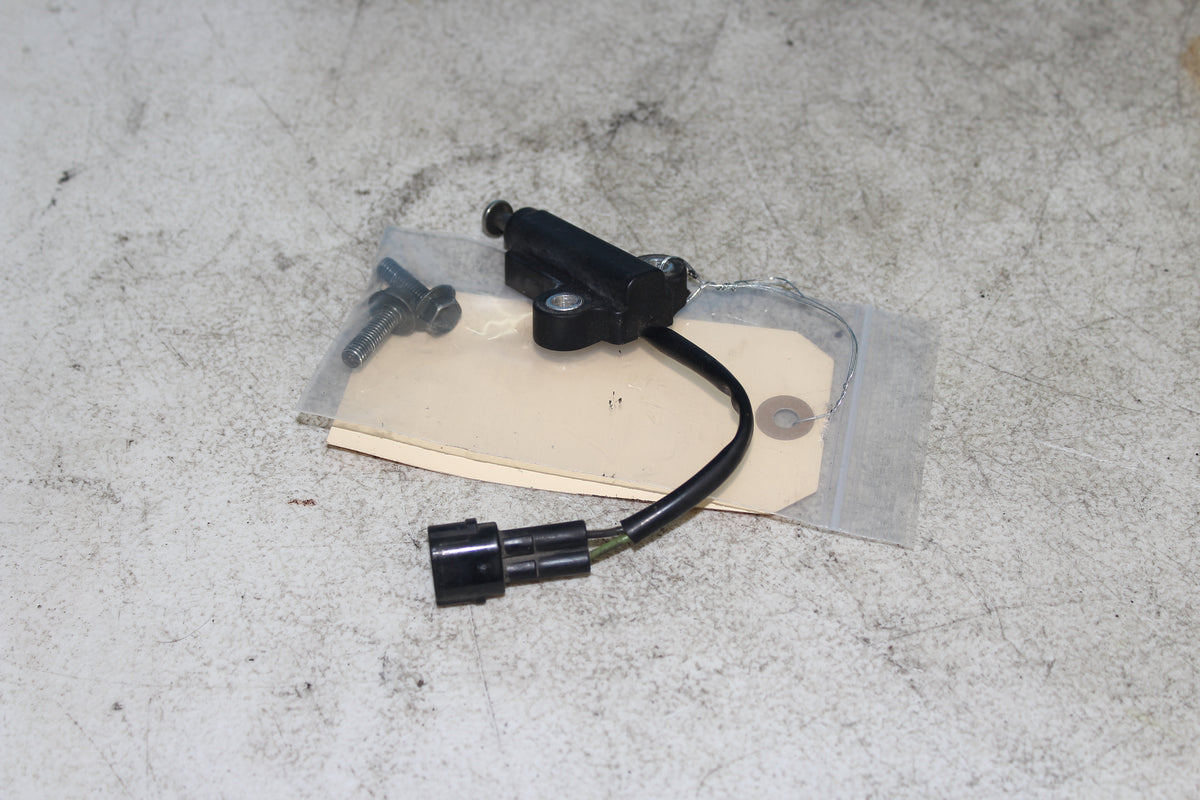 01-04 Suzuki Intruder Volusia VL800 OEM Kick Stand Sensor Kickstand 37840-41F02