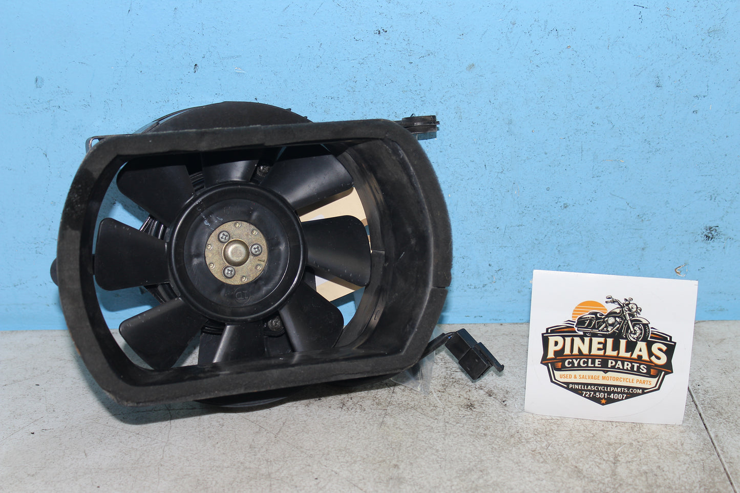 01-04 Suzuki Intruder Volusia VL800 OEM Cooling Radiator Fan