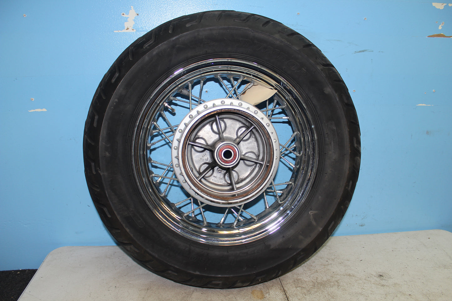 01-04 Suzuki Intruder Volusia VL800 Rear Wheel Rim Tire *STRAIGHT* 65311-41F00