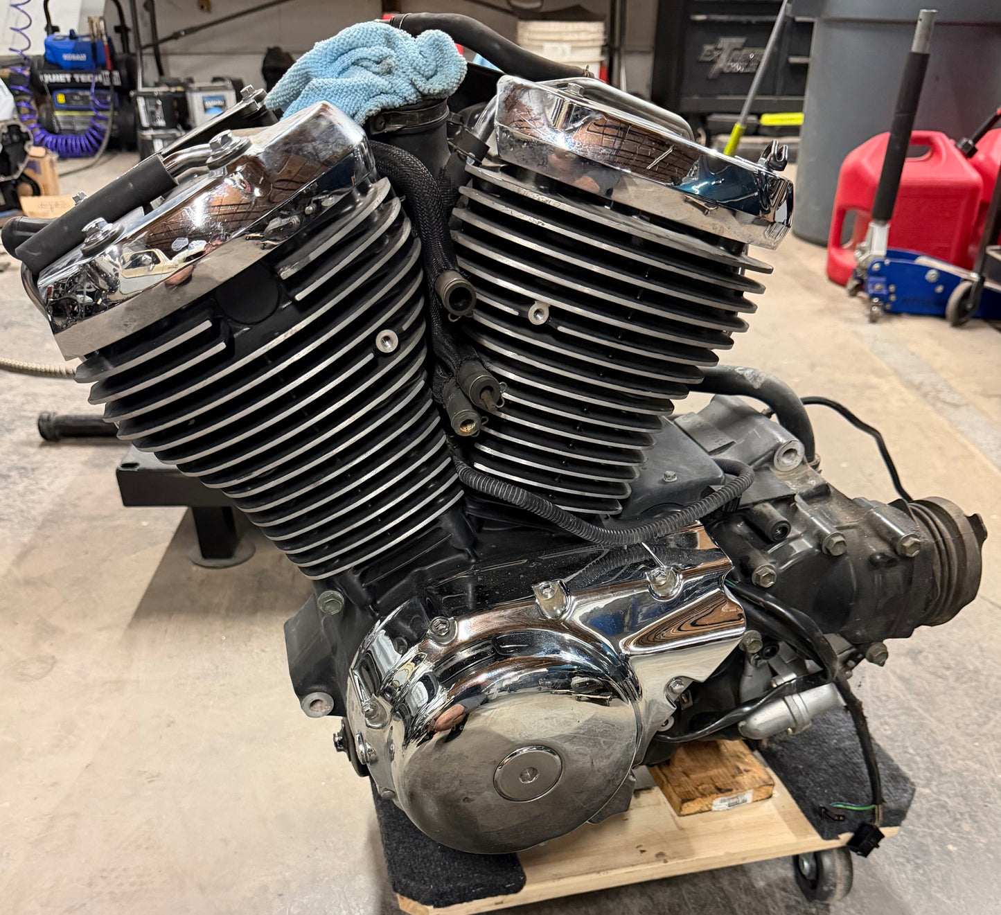 01-04 Suzuki Intruder Volusia VL800 Engine Motor Transmission 18k Miles *RUNS*