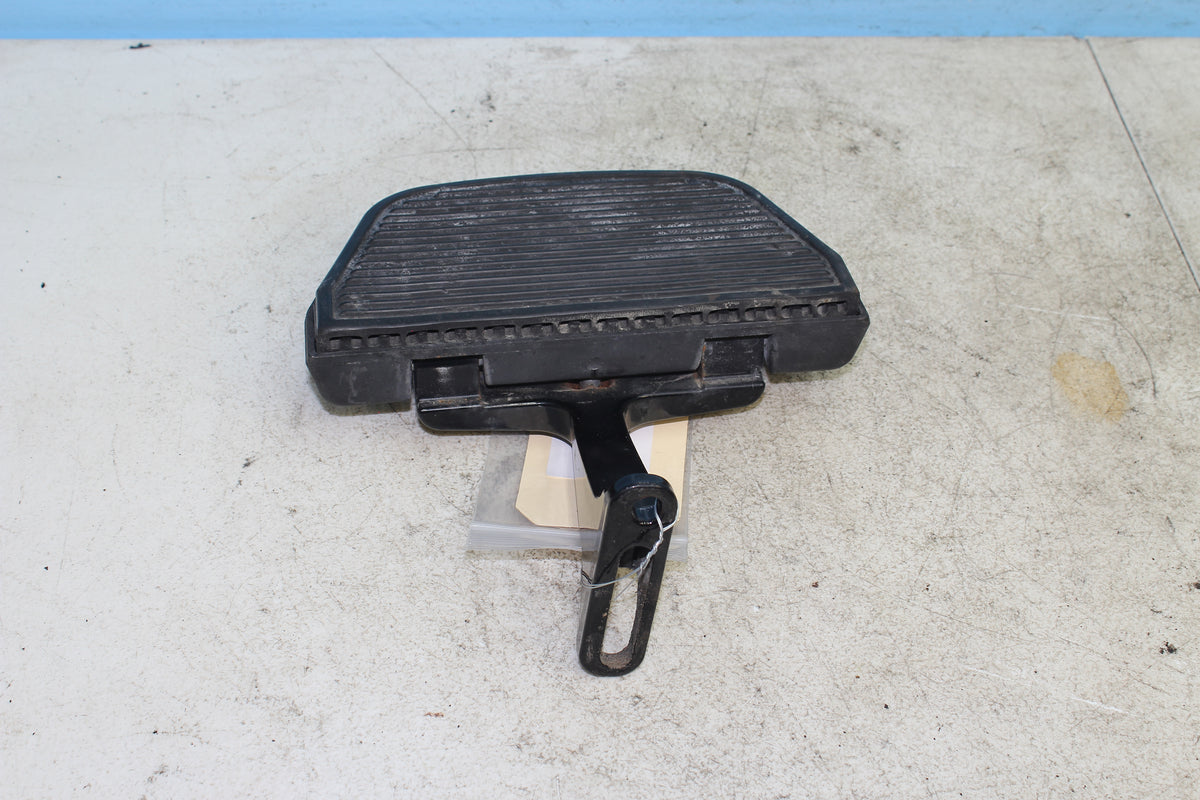 99-06 Harley Road King Custom FLHRSI Right Rear Floorboard Foot Rest