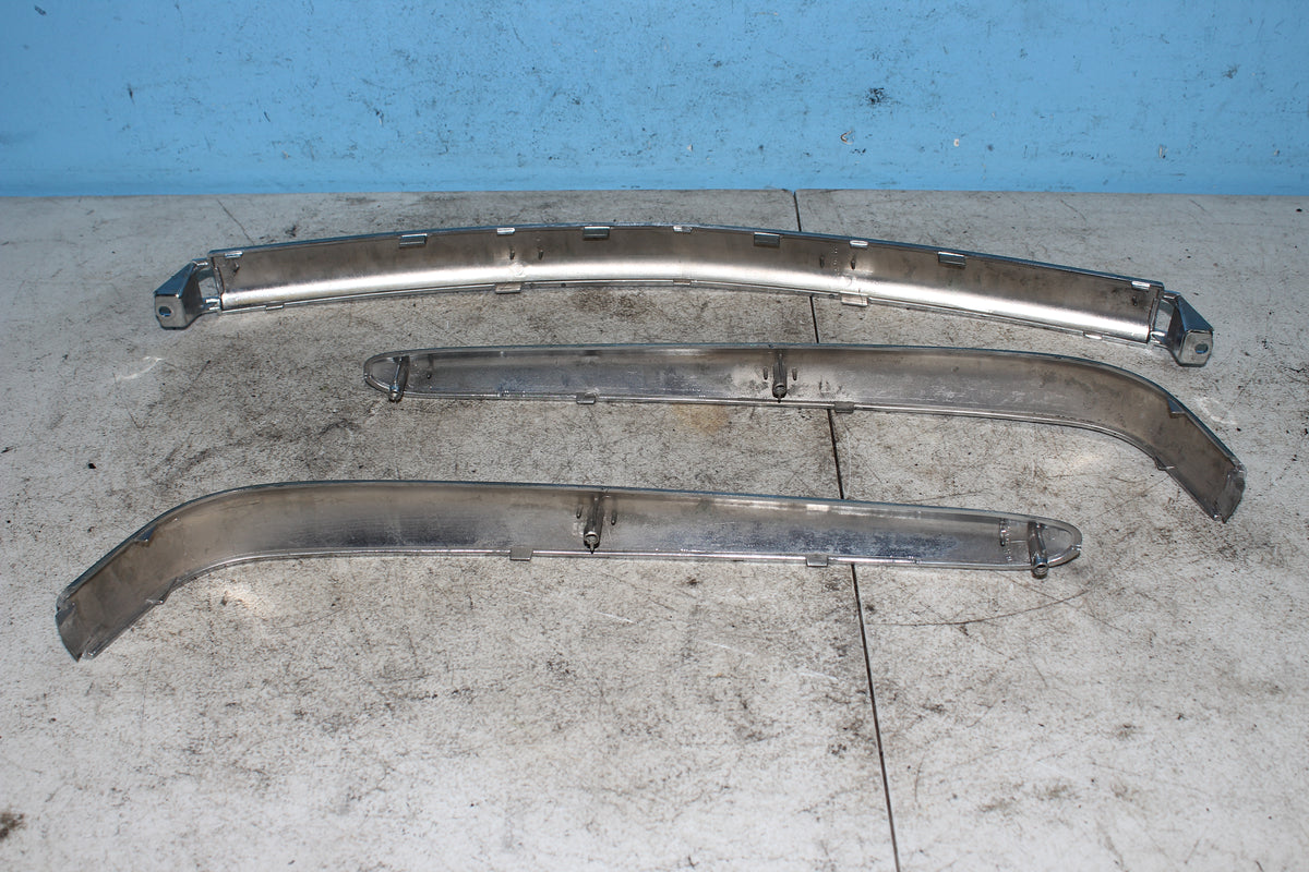 01-10 Honda Goldwing GL1800 Rear Trunk Molding Storage Box Trim Bezel *DMG*