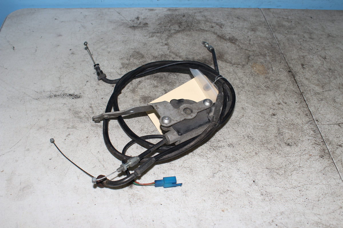 01-05 Honda Goldwing GL1800 Cruise Control Cancel Switch Throttle Cables