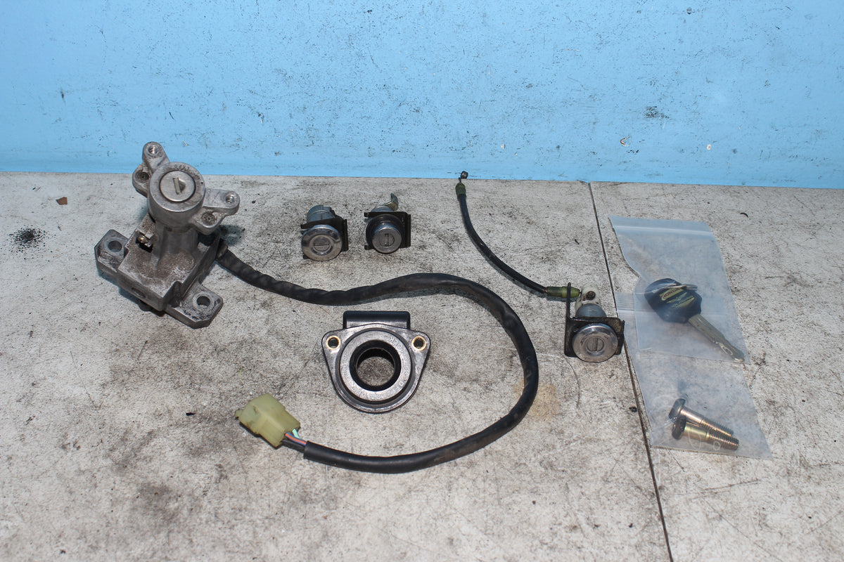 01-05 Honda Goldwing GL1800 Ignition Switch Lock Set Saddlebag Trunk Gas w Key
