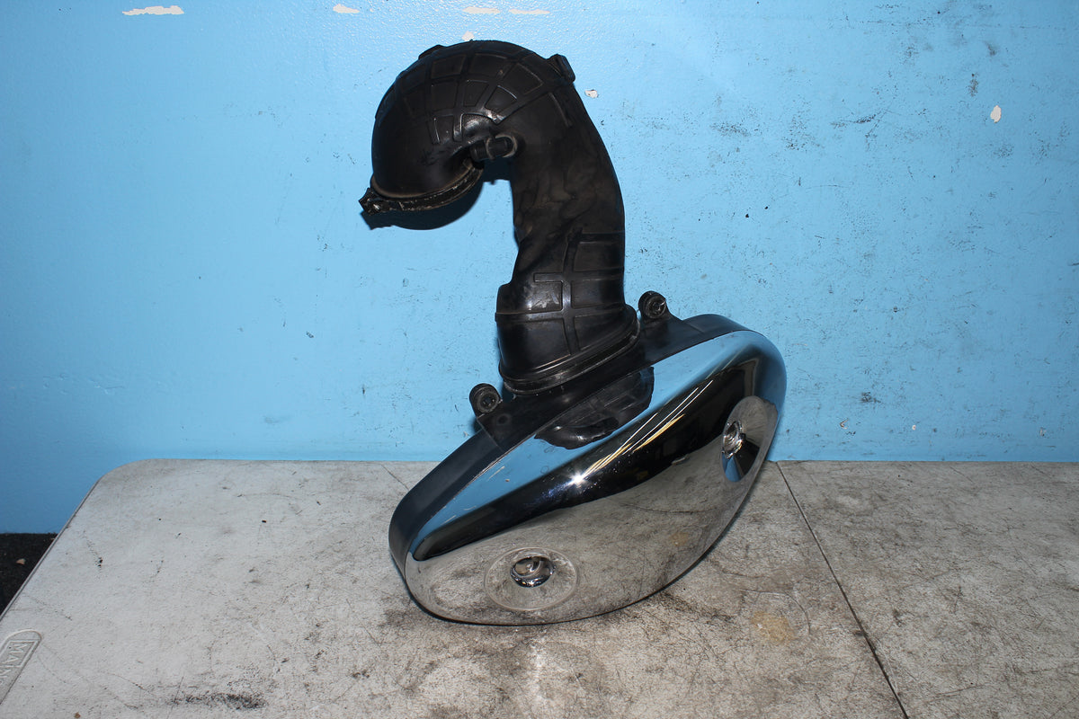 05-09 Suzuki Boulevard C50T VL800 Air Cleaner Box Intake Tube Housing Filter