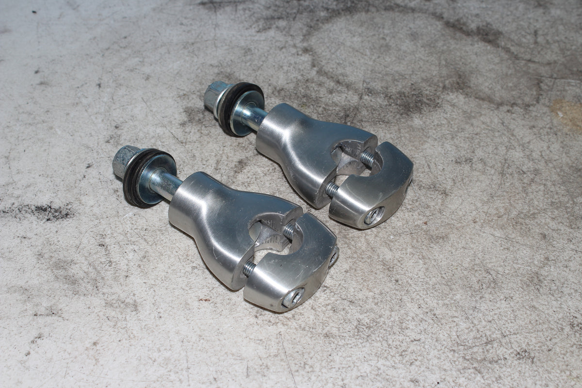 05-09 Suzuki Boulevard C50T VL800 Bar Risers Clamp