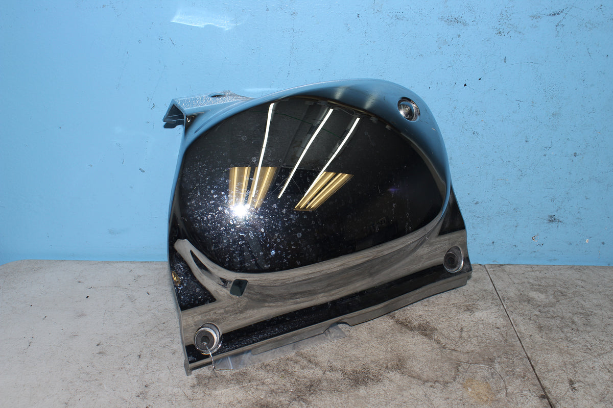 05-09 Suzuki Boulevard C50T VL800 Left Engine Cover Side Motor Trim 47231-41F0