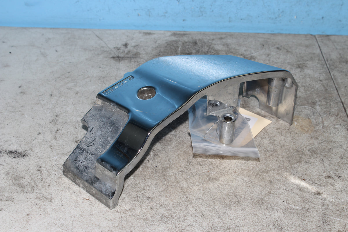 05-09 Suzuki Boulevard C50T VL800 Secondary Drive Cover Left Engine Motor Trim