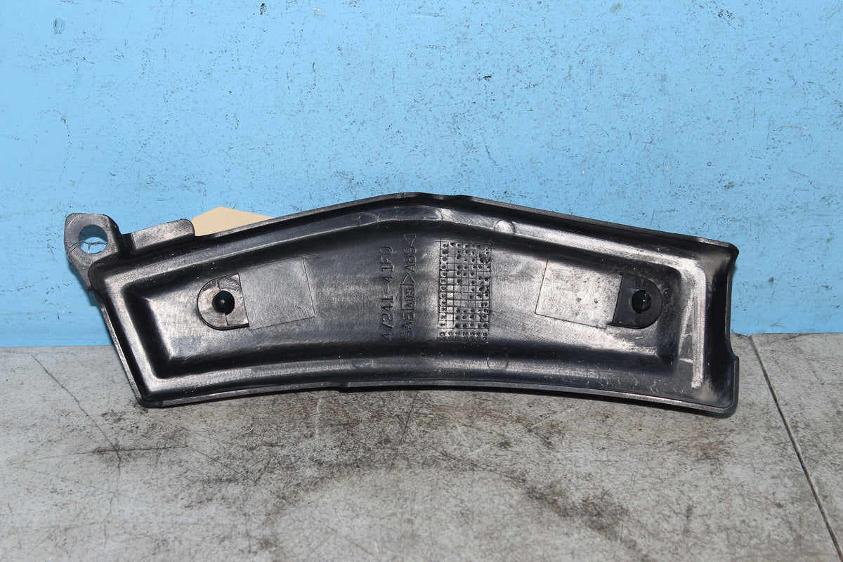 05-09 Suzuki Boulevard C50T VL800 Left Swing Arm Cover Frame Trim 47241-41F0